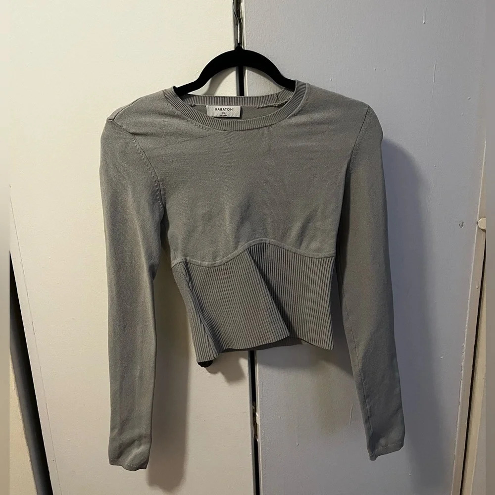 Aritzia Babaton Sculpt Knit Empire Long Sleeve in grey - Picture 4 of 6
